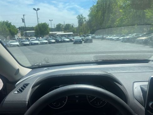 Used 2025 Nissan Sentra SV image 29