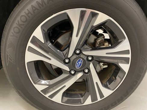 Used 2025 Subaru Crosstrek 2.5i Premium AWD/4WD image 26