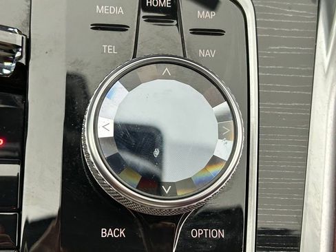 Used 2024 BMW X6 xDrive40i w/ Executive Package image 20