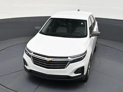Used 2024 Chevrolet Equinox LS FWD image 19