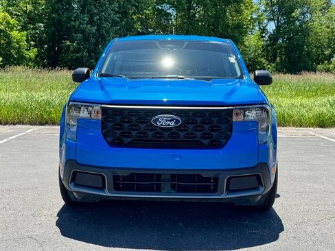 Certified 2025 Ford Maverick XLT FWD image 3