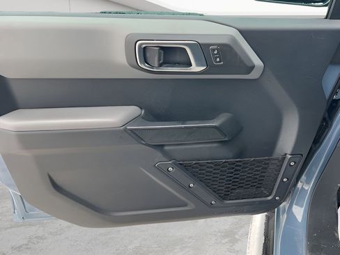 Used 2023 Ford Bronco Big Bend image 20