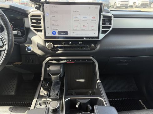 Used 2023 Toyota Tundra Limited AWD/4WD image 15