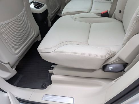 Used 2026 Volvo XC90 B6 Ultra w/ Protection Package AWD/4WD image 17