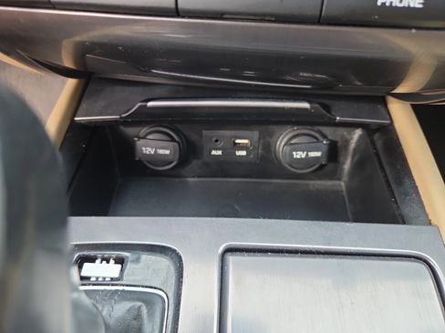 Used 2015 Hyundai Genesis 3.8 w/ Option Group 03 image 18