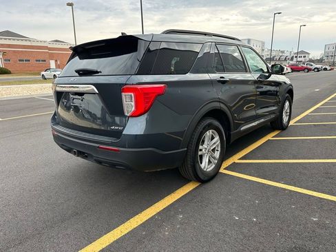 Used 2022 Ford Explorer XLT w/ Class IV Trailer Tow Package image 7