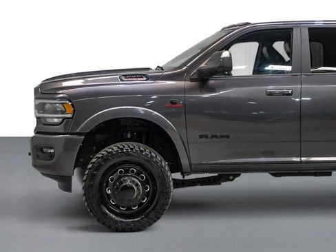 Used 2022 RAM 3500 Laramie AWD/4WD image 10