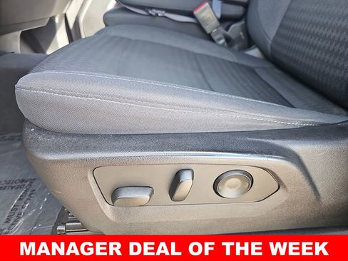 Used 2022 Chevrolet Silverado 1500 LT RWD image 28