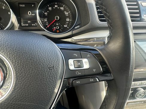 Used 2018 Volkswagen Passat 2.0T SE image 10