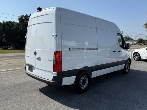 New 2025 Mercedes-Benz Sprinter 2500 image 9