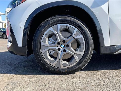 Used 2024 BMW X1 xDrive28i w/ Convenience Package AWD/4WD image 5