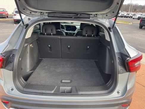 Used 2024 Chevrolet Trax LT w/ Driver Confidence Package image 15