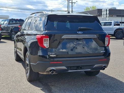 Certified 2023 Ford Explorer XLT w/ Equipment Group 202A AWD/4WD image 8