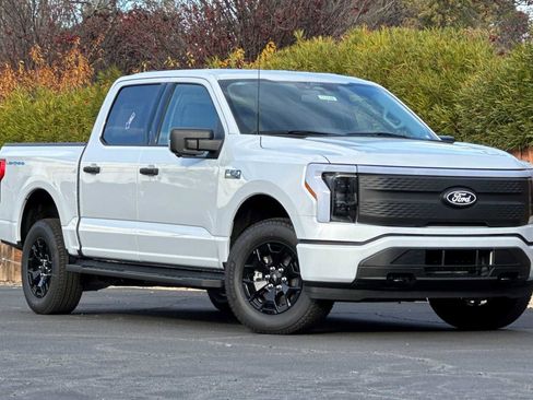 New 2025 Ford F150 Lightning XLT image 2