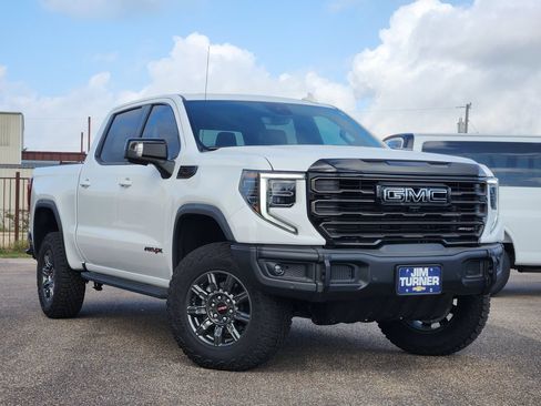 Used 2026 GMC Sierra 1500 AT4X w/ LPO, Black Badging Package AWD/4WD image 2
