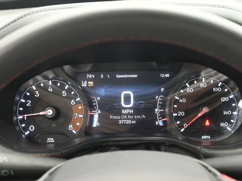 Used 2025 Jeep Compass Trailhawk AWD/4WD image 12