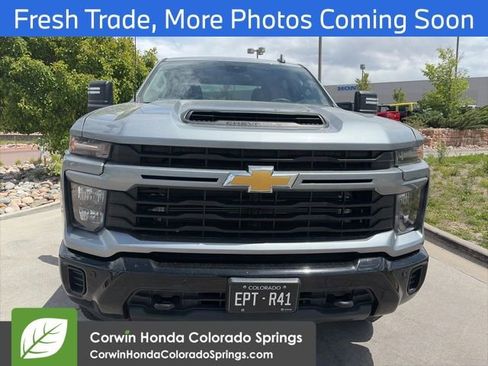 Used 2025 Chevrolet Silverado 2500 Custom w/ Custom Value Package AWD/4WD image 4