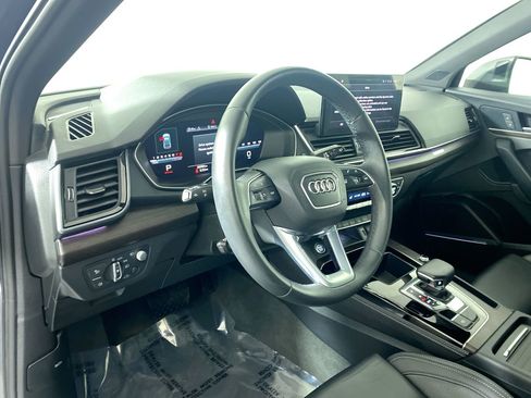 Used 2023 Audi Q5 2.0T Prestige w/ Prestige Package image 23