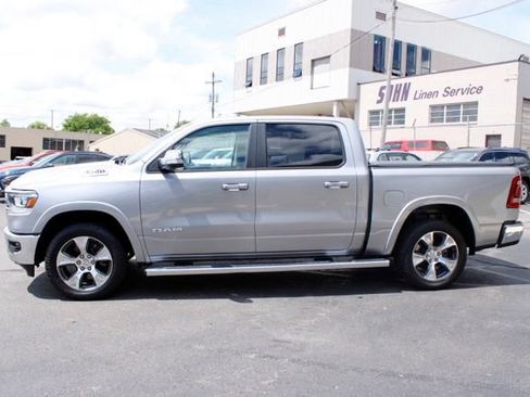 Used 2019 RAM 1500 Laramie AWD/4WD image 10