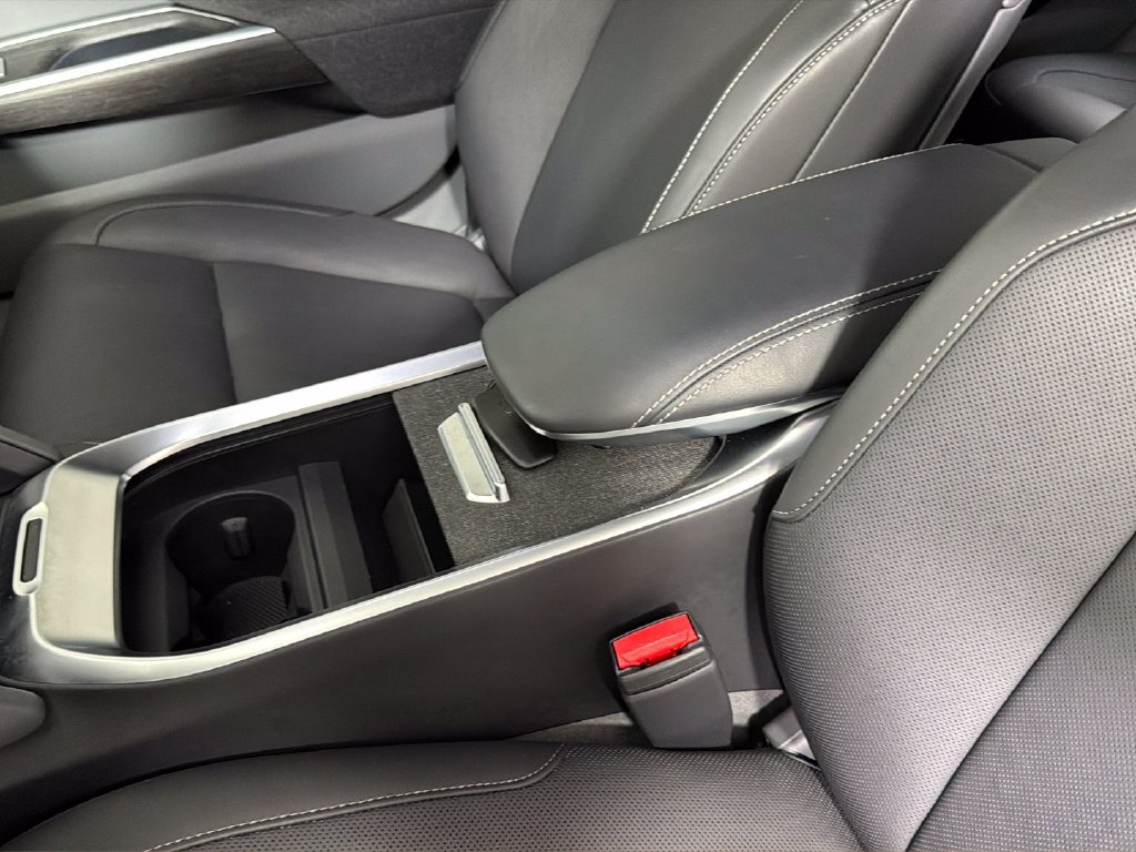 Used 2025 Lucid Air Pure RWD image 27