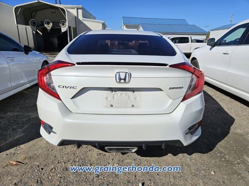 Used 2020 Honda Civic Sport image 8