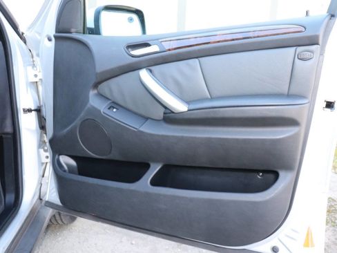 Used 2002 BMW X5 3.0i image 34