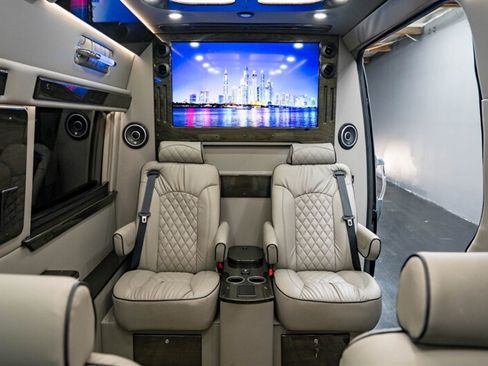 Used 2022 Mercedes-Benz Sprinter 3500 image 39