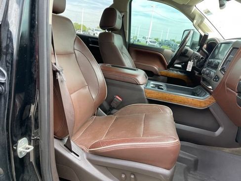 Used 2016 Chevrolet Silverado 2500 High Country w/ Duramax Plus Package AWD/4WD image 18
