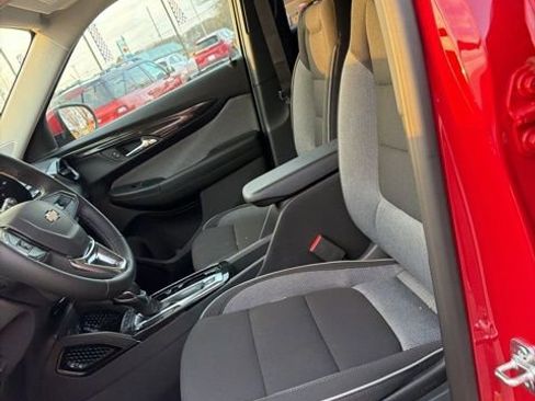 Used 2026 Chevrolet TrailBlazer LT w/ LT Cold Weather Package image 11