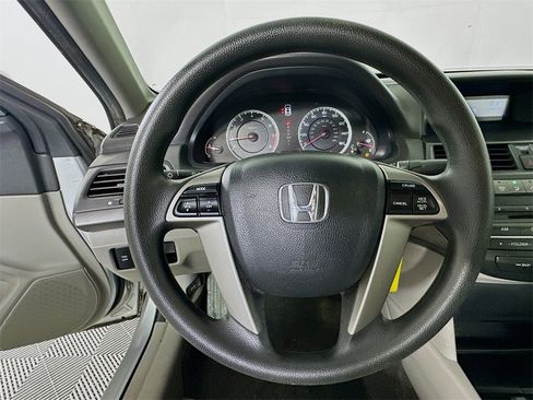 Used 2010 Honda Accord LX-P image 18
