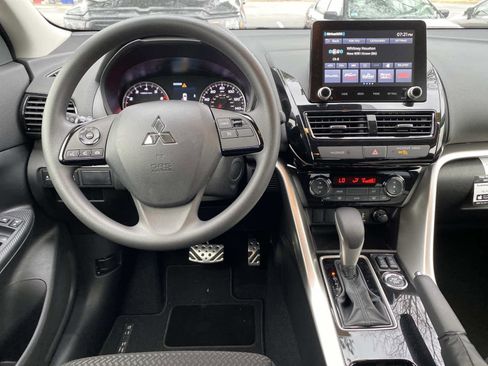 Used 2024 Mitsubishi Eclipse Cross Black Edition image 12