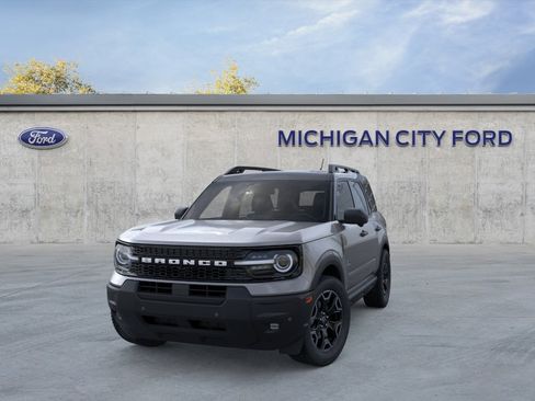 New 2026 Ford Bronco Sport Outer Banks w/ Outer Banks Tech Package+ AWD/4WD image 2