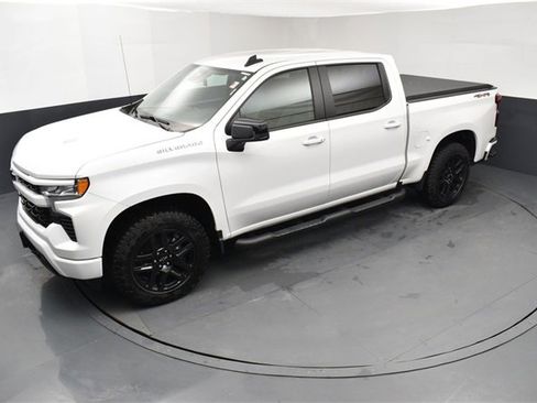 Used 2025 Chevrolet Silverado 1500 RST w/ Convenience Package II image 13