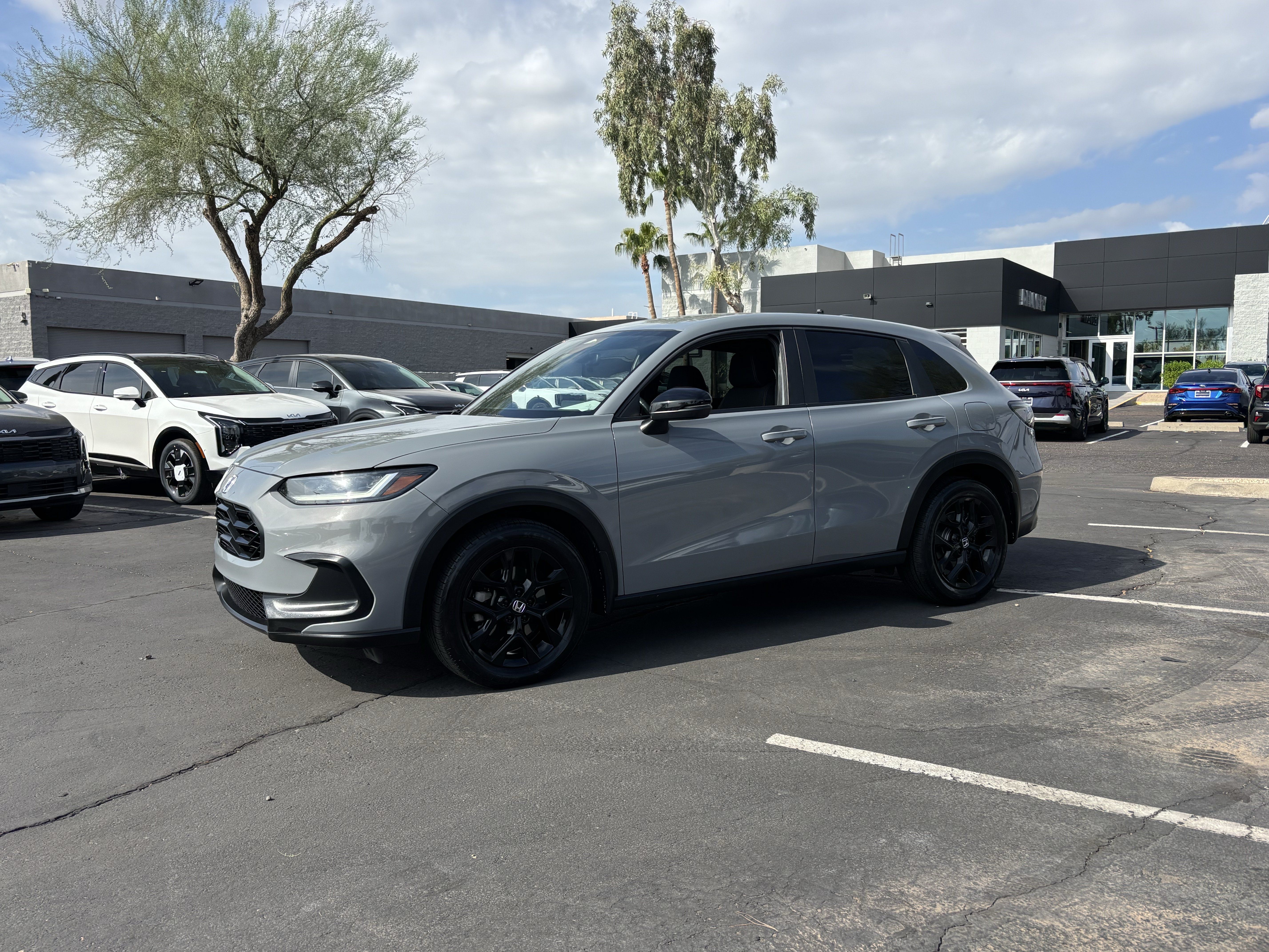 Used 2023 Honda HR-V Sport image 6