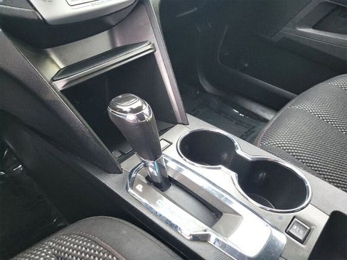 Used 2017 Chevrolet Equinox LT w/ Convenience Package image 29