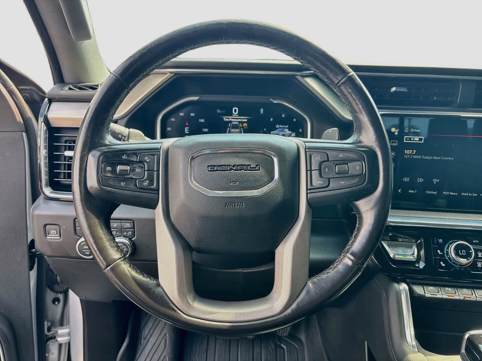 Used 2022 GMC Sierra 1500 Denali AWD/4WD image 11