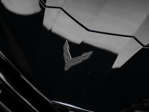 Used 2023 Chevrolet Corvette Stingray Premium Cpe w/ Z51 Performance Package RWD image 6