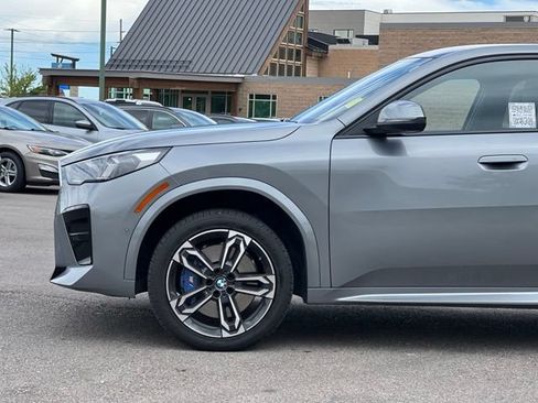 Used 2025 BMW X2 xDrive28i AWD/4WD image 4