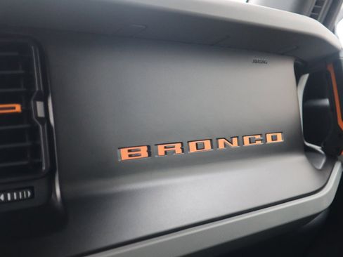 Used 2021 Ford Bronco Badlands image 91