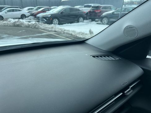 Used 2025 Hyundai Kona SEL image 36