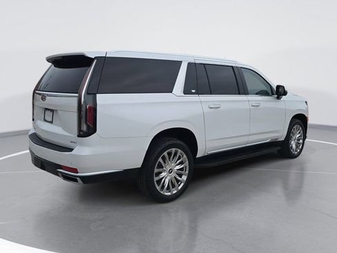 Used 2022 Cadillac Escalade ESV Luxury image 3