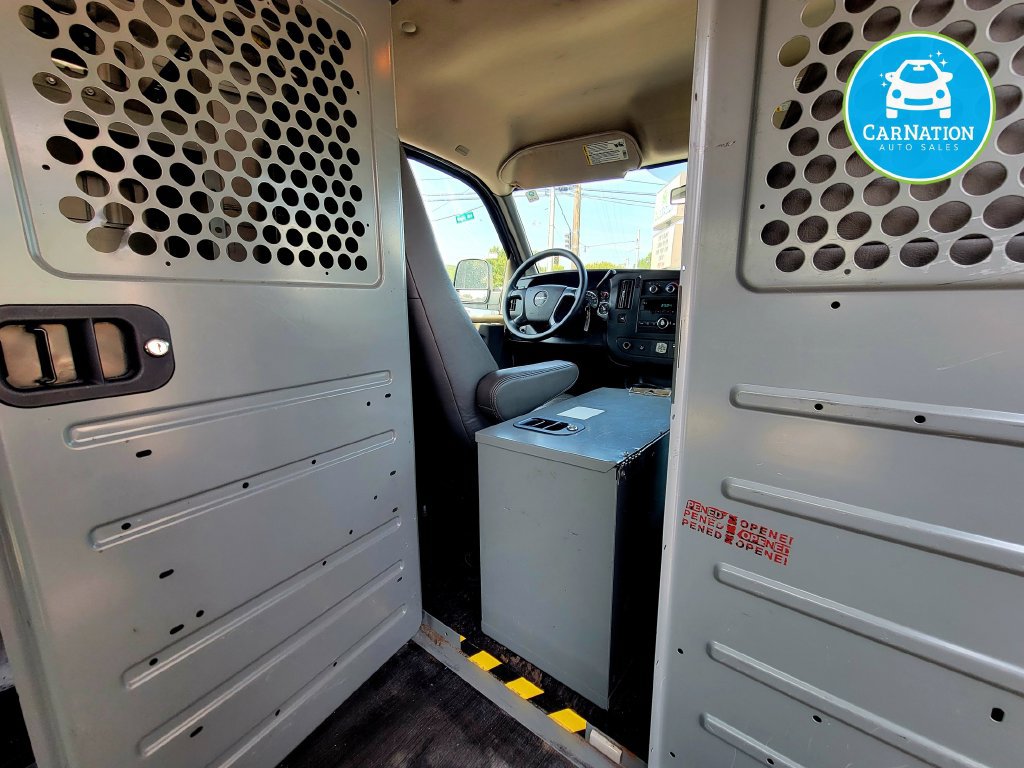 Used 2014 GMC Savana 1500 RWD image 15