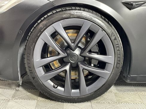 Used 2022 Tesla Model S Plaid image 28