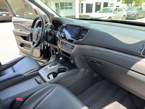 Certified 2023 Honda Ridgeline RTL image 30