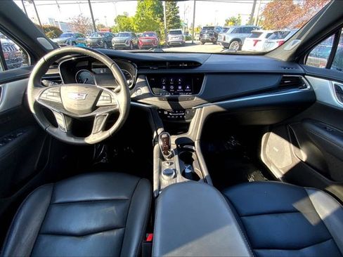 Used 2022 Cadillac XT5 Premium Luxury w/ LPO, Floor Liner Package image 15