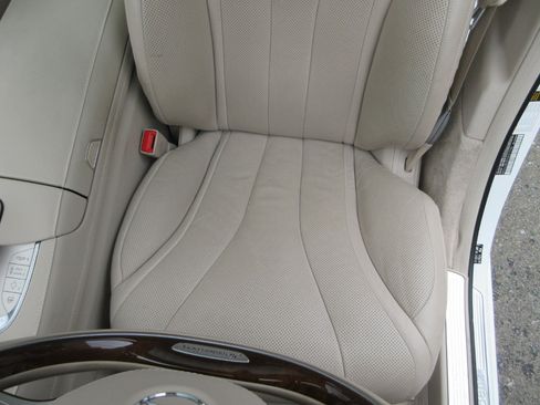 Used 2017 Mercedes-Benz S 550 Sedan image 9