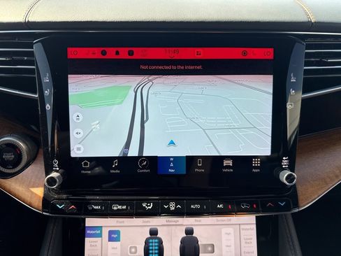 Used 2022 Jeep Grand Wagoneer Series II w/ Convenience Group III image 24