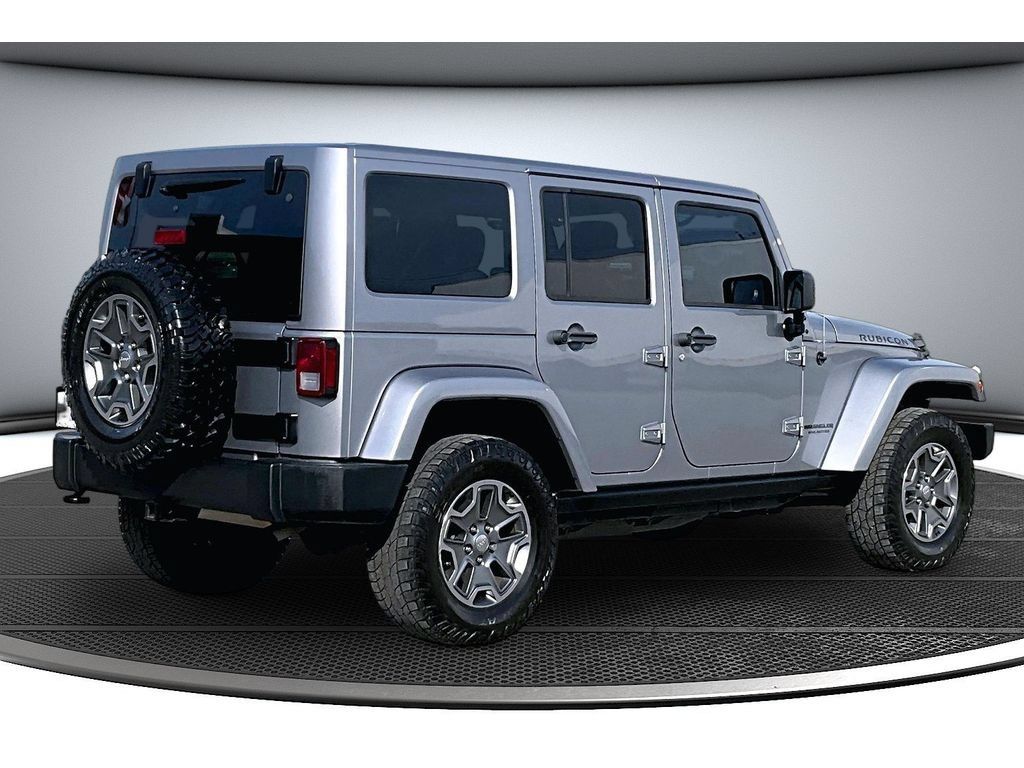 Used 2017 Jeep Wrangler Unlimited Rubicon w/ Connectivity Group AWD/4WD image 18