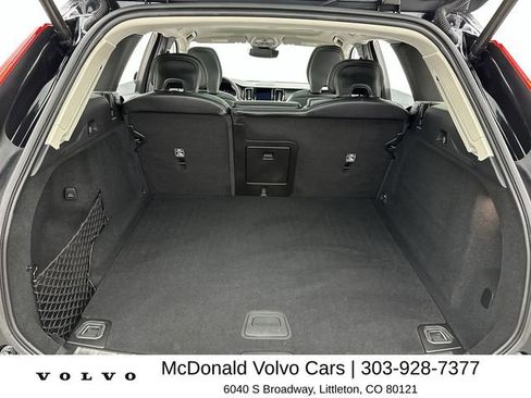 Certified 2023 Volvo XC60 B5 Ultimate w/ Climate Package AWD/4WD image 24