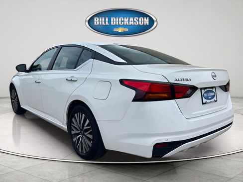 Used 2025 Nissan Altima 2.5 SV FWD image 5